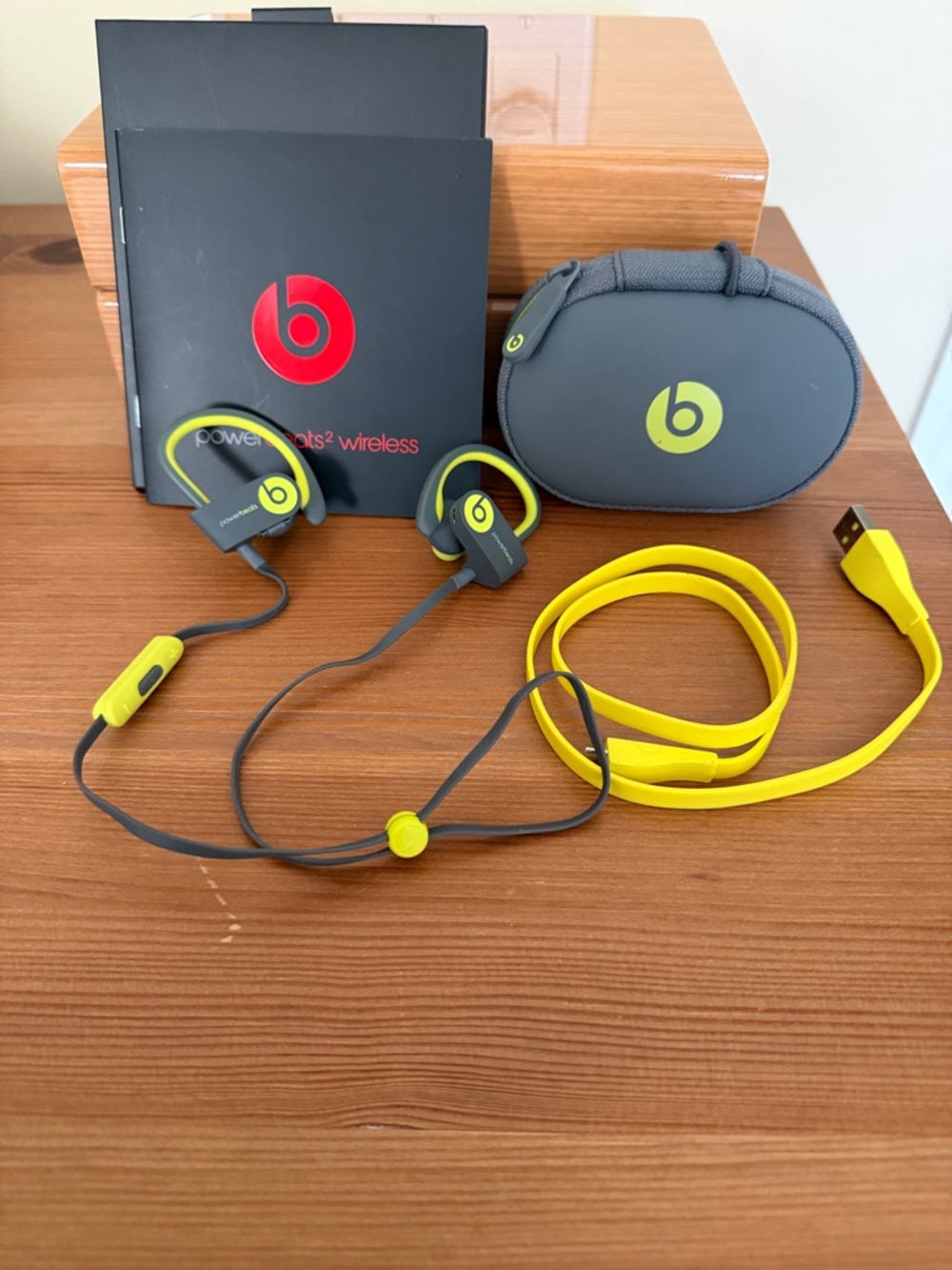 Powerbeats2 by Dre Wireless Earbuds - Yellow and Gray